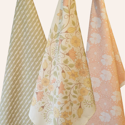 Printed Tea Towel Set – Floral Wilderness Design | Artistic Kitchen Towels (Set of 3)