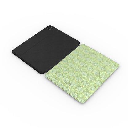 Art Deco Green Scallop – Apple iPad CaseArt | Elissa Rua